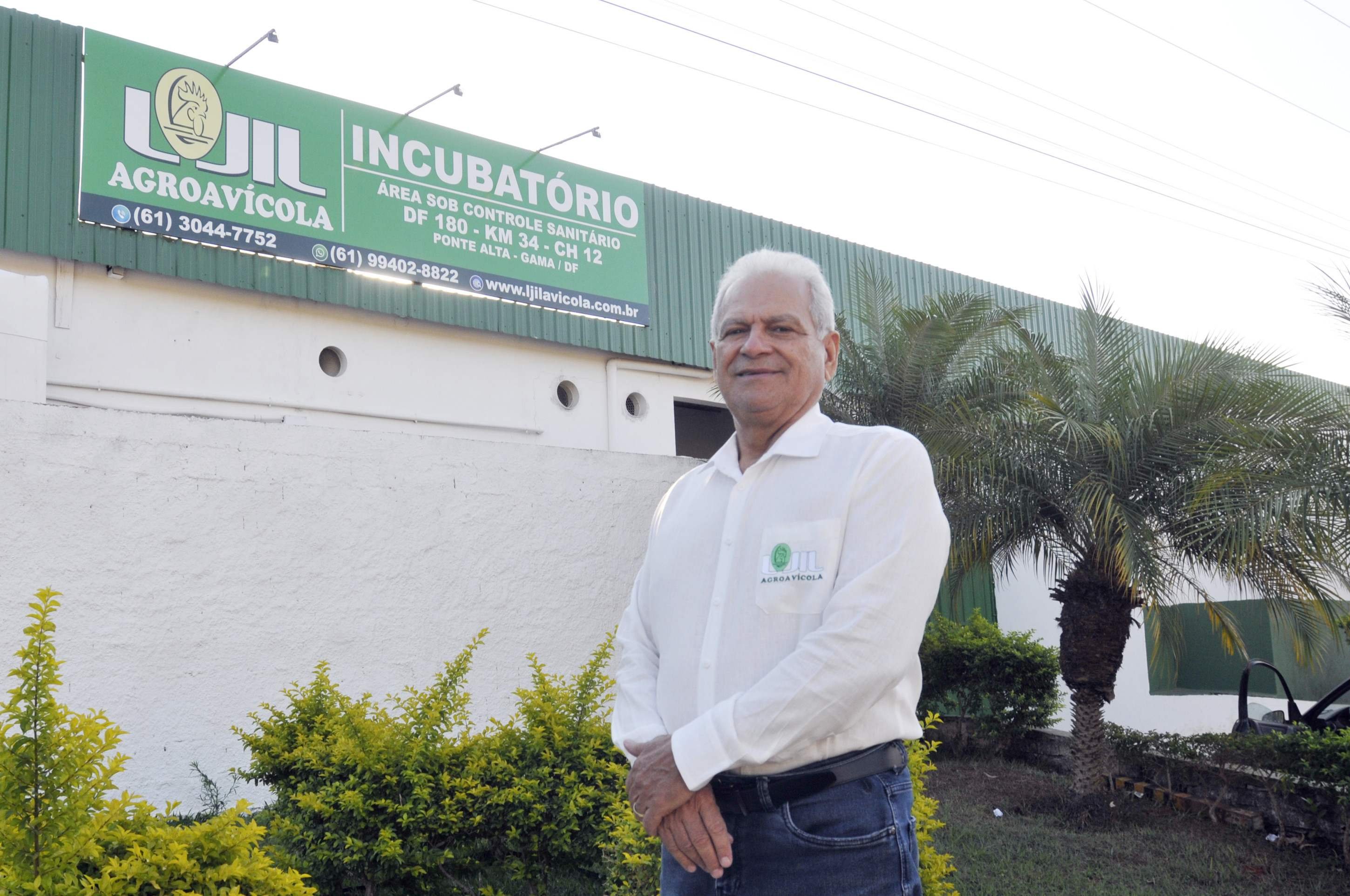  29/09/2025. Crédito: Minervino Júnior/CB/D.A Press. Brasil.  Brasilia - DF. A criação de aves e ovos da LJIL Avícola proprietário Lindinalvo Joaquim Silva.