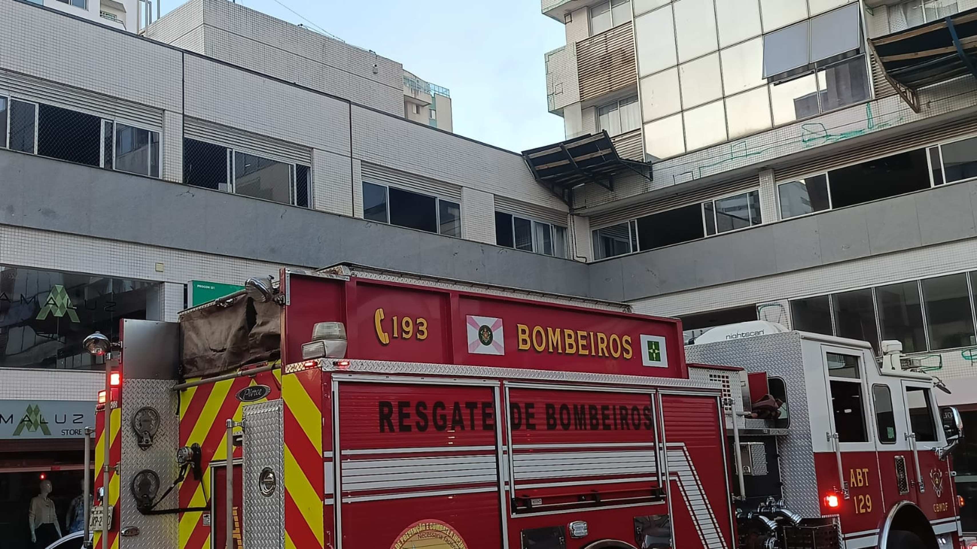 Princípio de incêndio em loja de roupas assusta moradores de Águas Claras