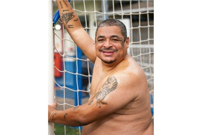 Anúncio do ex-jogador pegou os seguidores de surpresa - (crédito: Reprodução/Instagram/@vampetaoficial) Anúncio do ex-jogador pegou os seguidores de surpresa - (crédito: Reprodução/Instagram/@vampetaoficial)