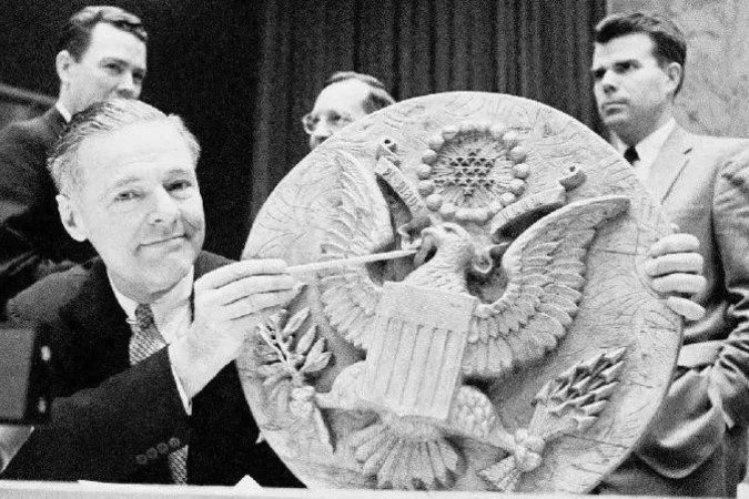 O especialista em contraespionagem John Little construiu sua própria réplica do dispositivo -  (crédito: John Little)