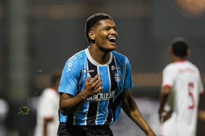 Red Bull Bragantino e Grêmio mediram forças na noite desta terça-feira, em Atibaia (SP) - (crédito: Foto: Angelo Pieretti / Grêmio FBPA) Red Bull Bragantino e Grêmio mediram forças na noite desta terça-feira, em Atibaia (SP) - (crédito: Foto: Angelo Pieretti / Grêmio FBPA)