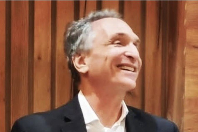 Eixo Capital. Fábio Feldmann, advogado, ex-deputado constituinte e responsável pela inclusão da vedação de maus-tratos a animais na Constituição Federal - (crédito: Instagram) Eixo Capital. Fábio Feldmann, advogado, ex-deputado constituinte e responsável pela inclusão da vedação de maus-tratos a animais na Constituição Federal - (crédito: Instagram)