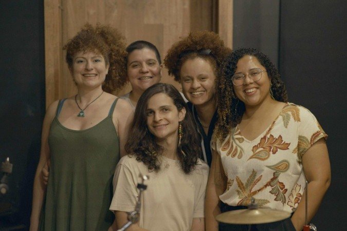 Marias Rosa Choque. Da esquerda para direita: Ana Leana, Andressa Barbosa, Giovanna Grespo e Dara Alencar e Sofia Ribas - (crédito: Divulgação.) Marias Rosa Choque. Da esquerda para direita: Ana Leana, Andressa Barbosa, Giovanna Grespo e Dara Alencar e Sofia Ribas - (crédito: Divulgação.)