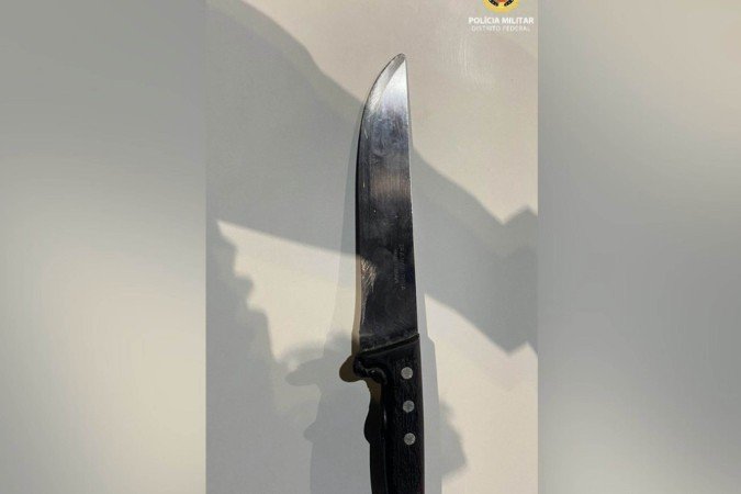 Homem é esfaqueado após agredir enteada grávida em Taguatinga -  (crédito: PMDF/Divulgação)