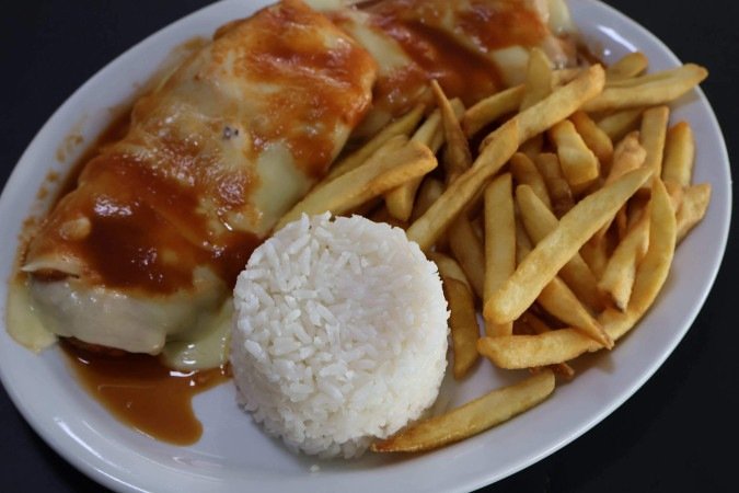 A berinjela à parmegiana 
do Buteco Avenida é destaque 
entre o público vegetariano -  (crédito:  Bruna Gaston CB/DA Press)