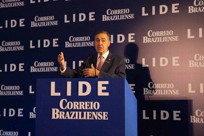 Barroso também afirmou que, em um futuro próximo, as ferramentas de IA serão importantes para o trabalho de juízes a ponto de fundamentar as decisões - (crédito: Mariana Campos/CB/D.A. Press) Barroso também afirmou que, em um futuro próximo, as ferramentas de IA serão importantes para o trabalho de juízes a ponto de fundamentar as decisões - (crédito: Mariana Campos/CB/D.A. Press)