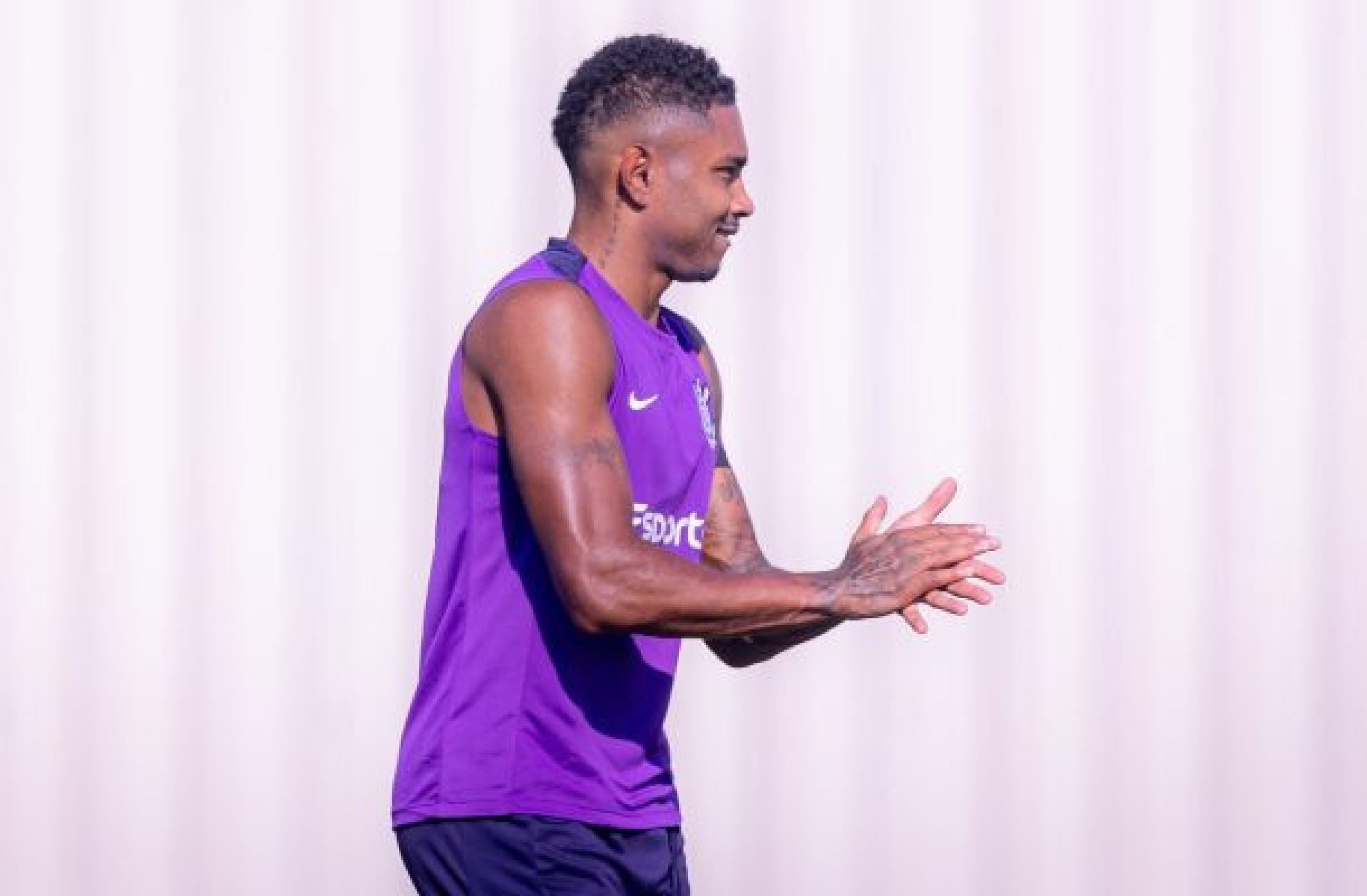 Corinthians encerra preparação para jogo com Inter com dúvida no ataque