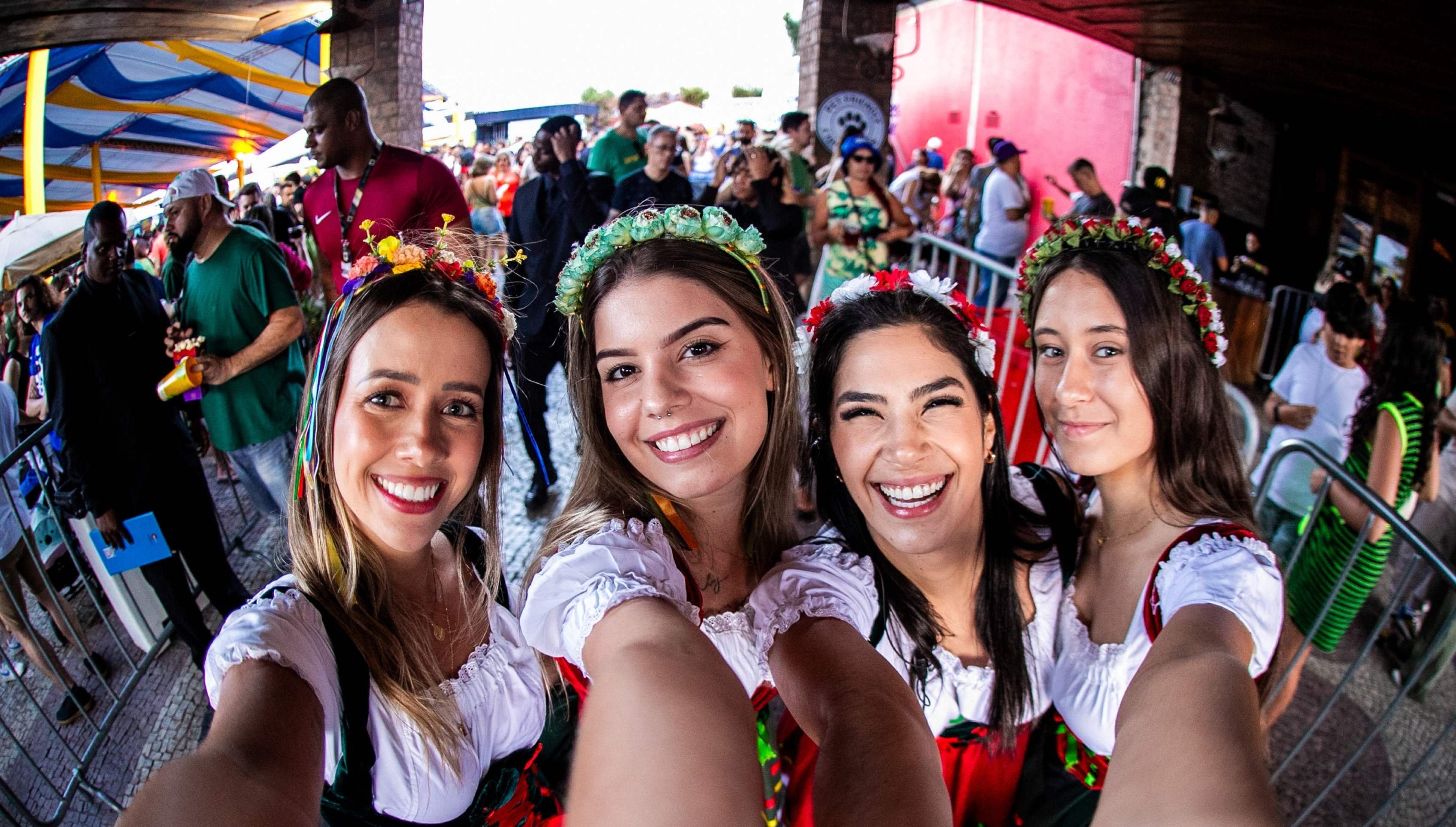 Com mais de 20 cervejarias, Oktoberfest Beagá acontece dia 4 de outubro