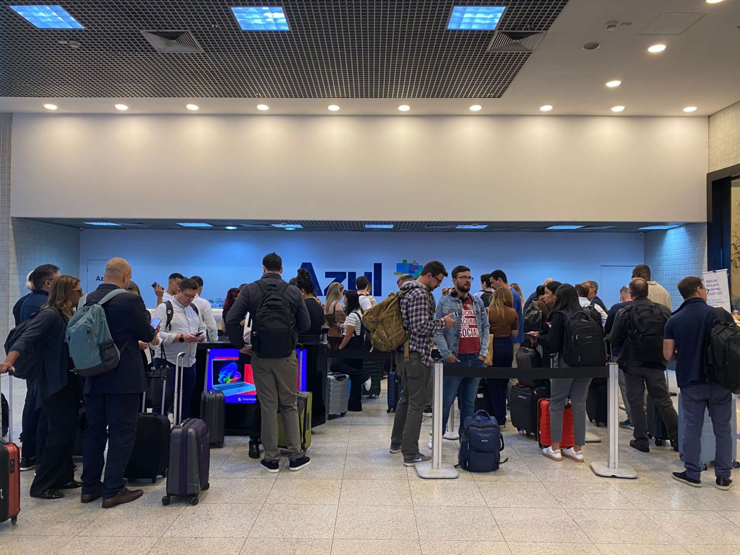 Passageiros no Aeroporto Santos Dumont nesta terça-feira (30/9)