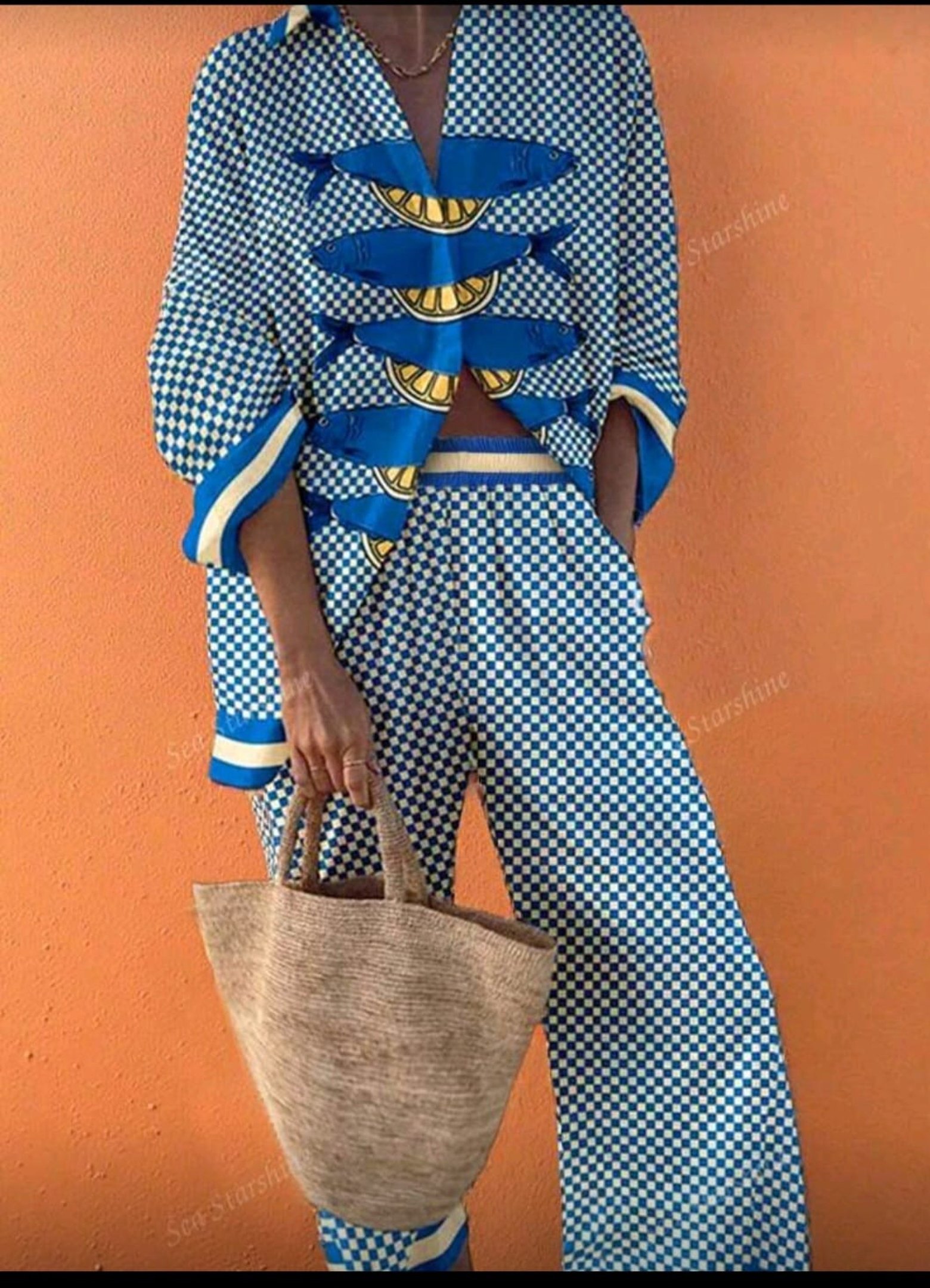 Estampando bom humor: a sardinha como a tendência da vez