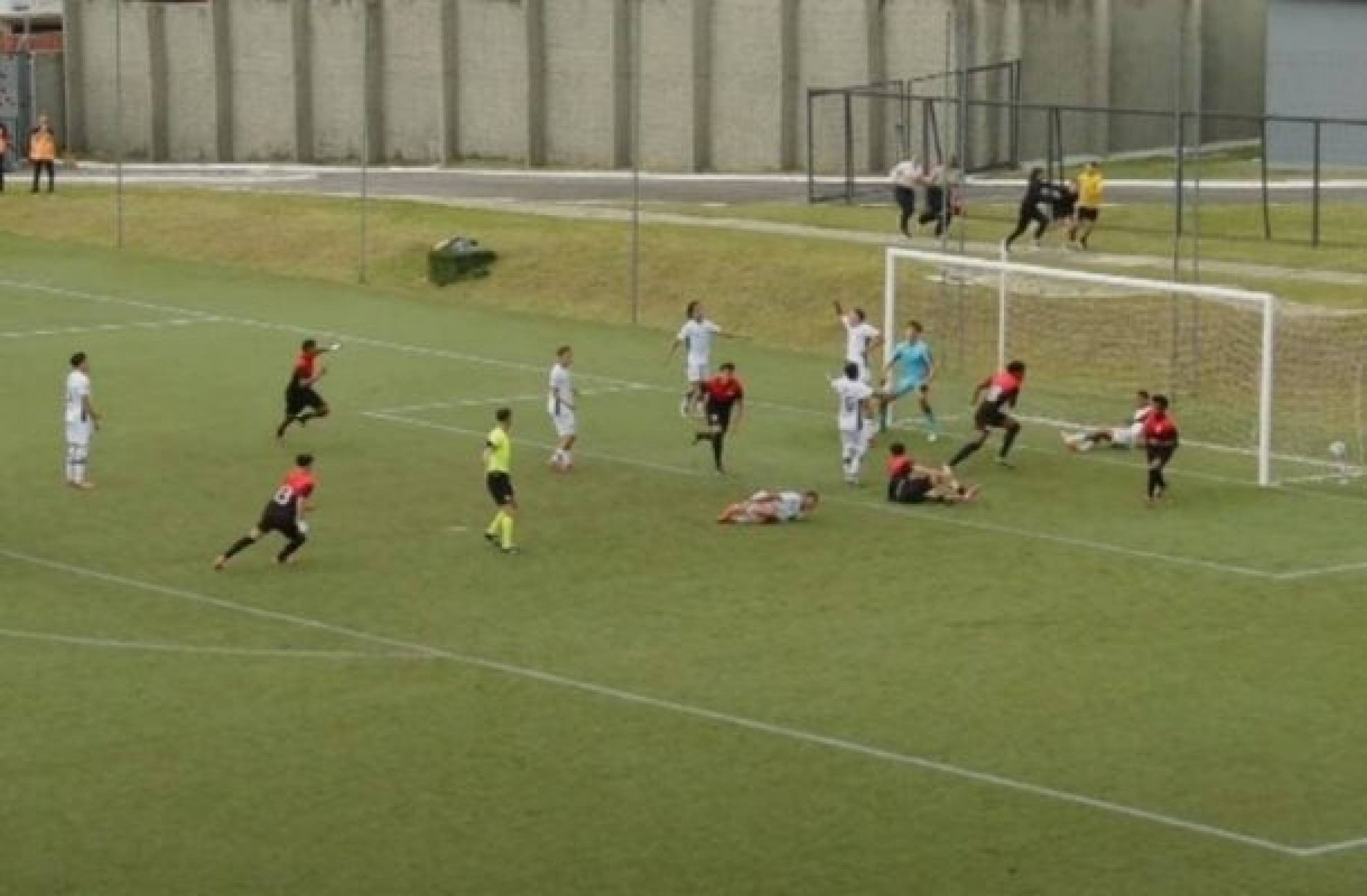 Athletico-PR vence Fluminense nos pênaltis e vai à semi do Brasileirão Sub-17