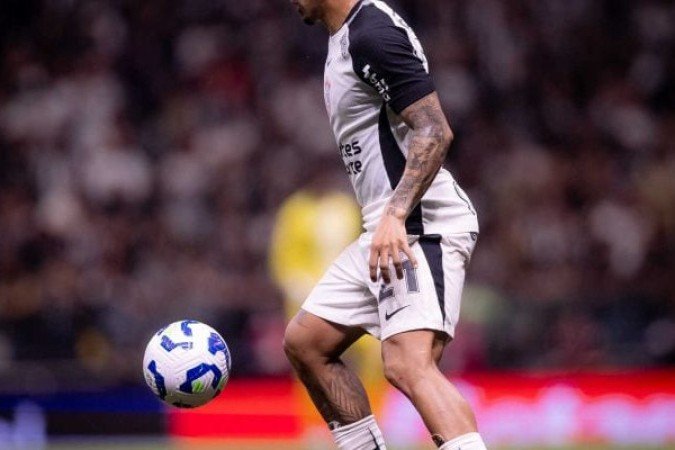 MATHEUS BIDU - Colocou energia em campo, mas errou passes fáceis no ataque e foi desarmado com facilidade. Tomou, com razão, um puxão de orelha de Dorival Júnior.NOTA 4.5 - Foto: Rodrigo Coca/Agência Corinthians