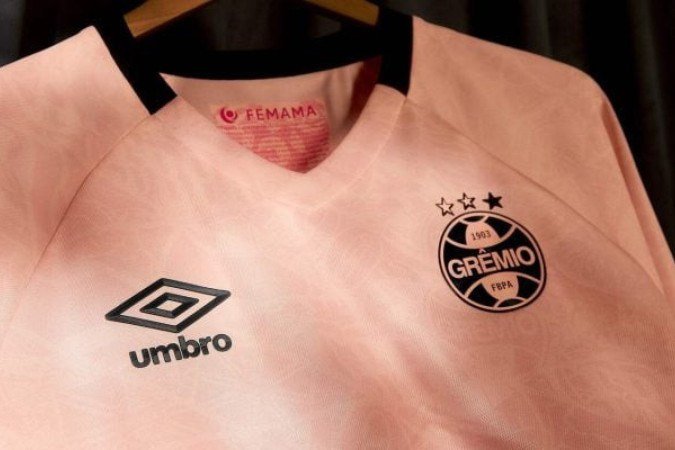 Imagem do novo uniforme do Grêmio para o Outubro Rosa -  (crédito: Foto: Divulgação/Grêmio)