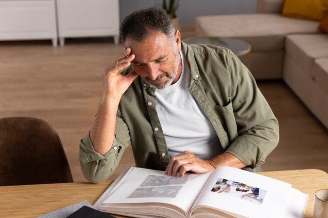 O TDAH em idosos frequentemente ocorre junto com outras condições psiquiátricas -  (crédito: Freepik)