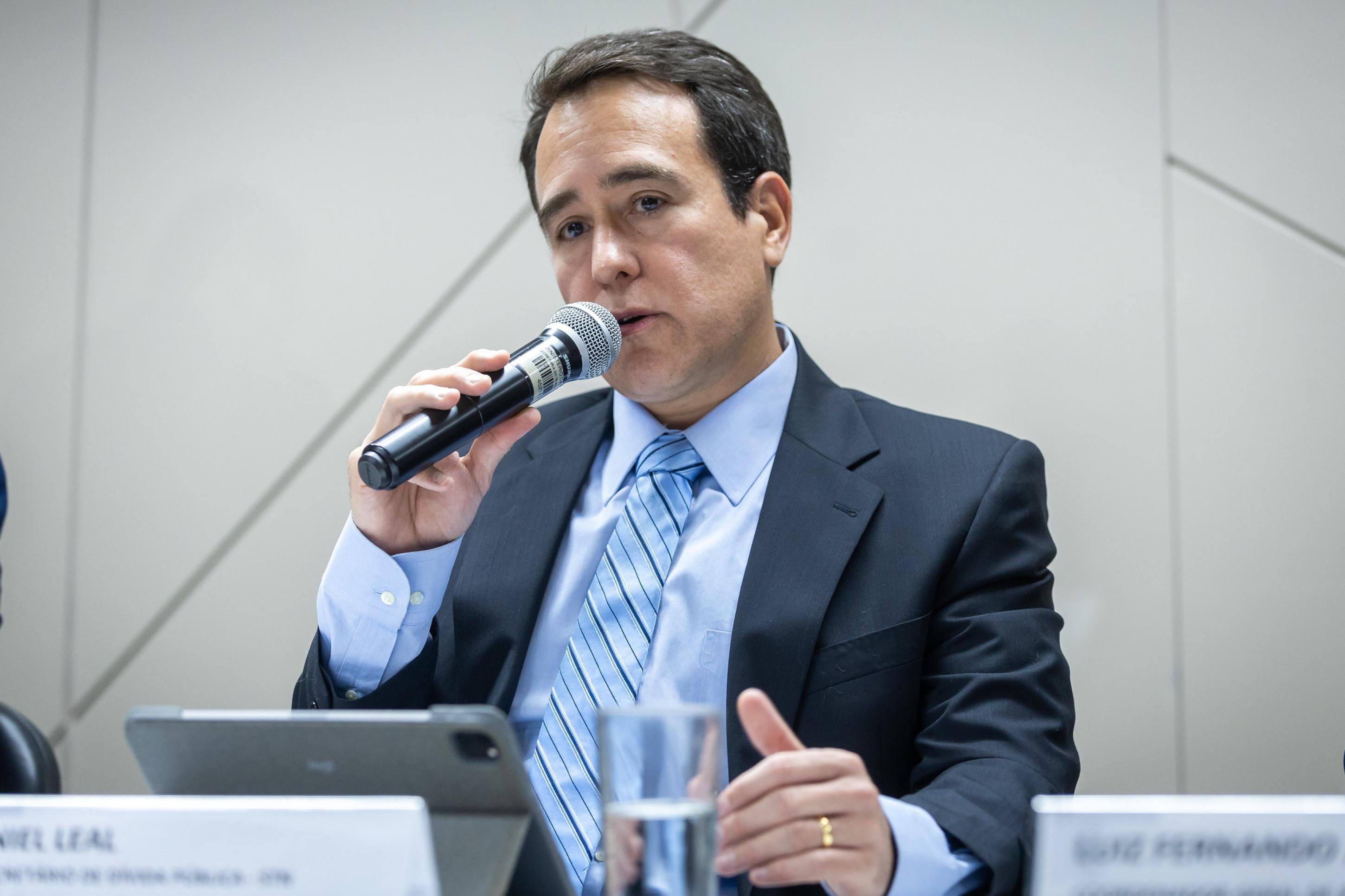 Governo turbina emissões de títulos públicos