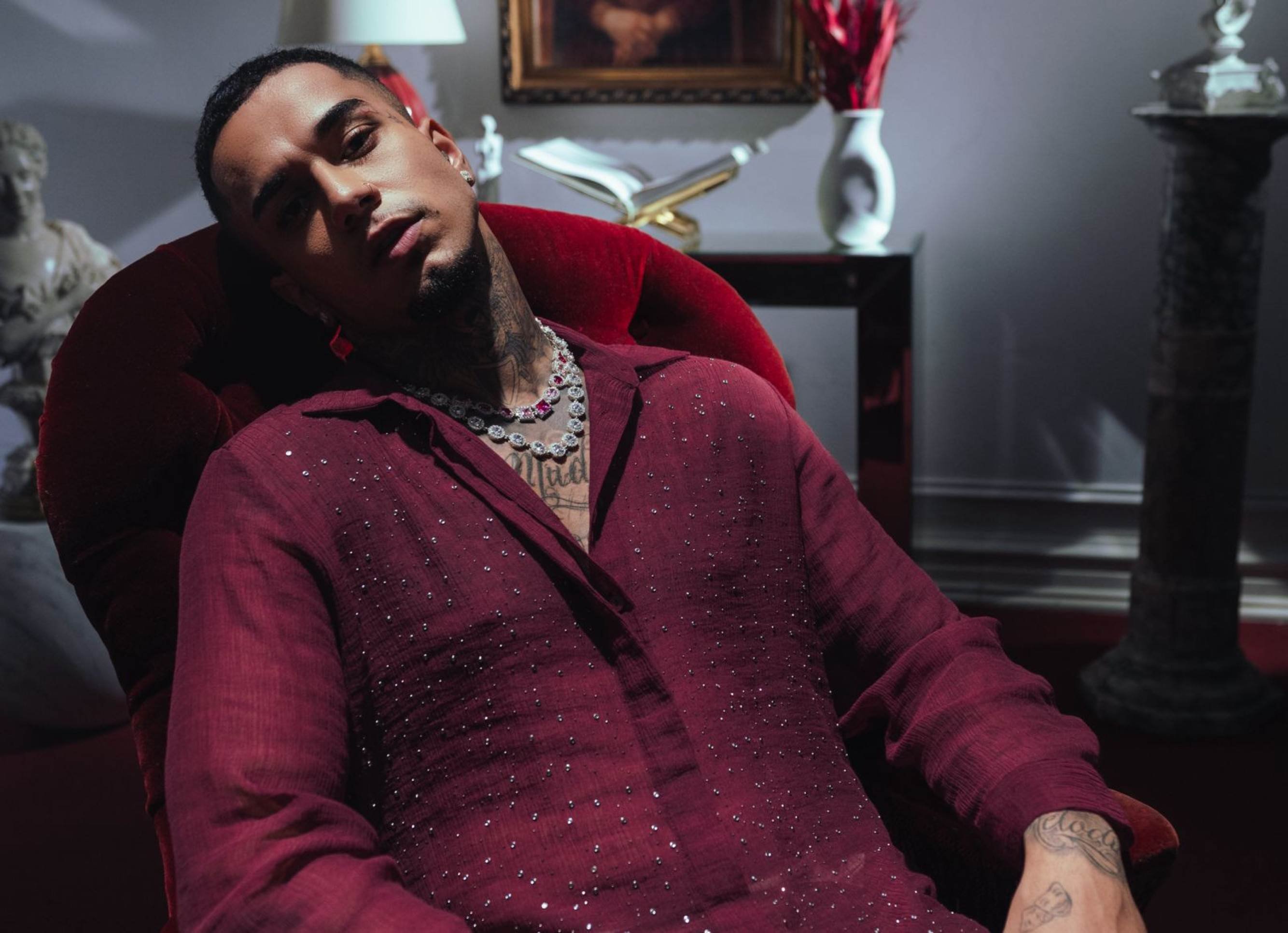 Do risco ao topo: a ascensão de Veigh no trap nacional