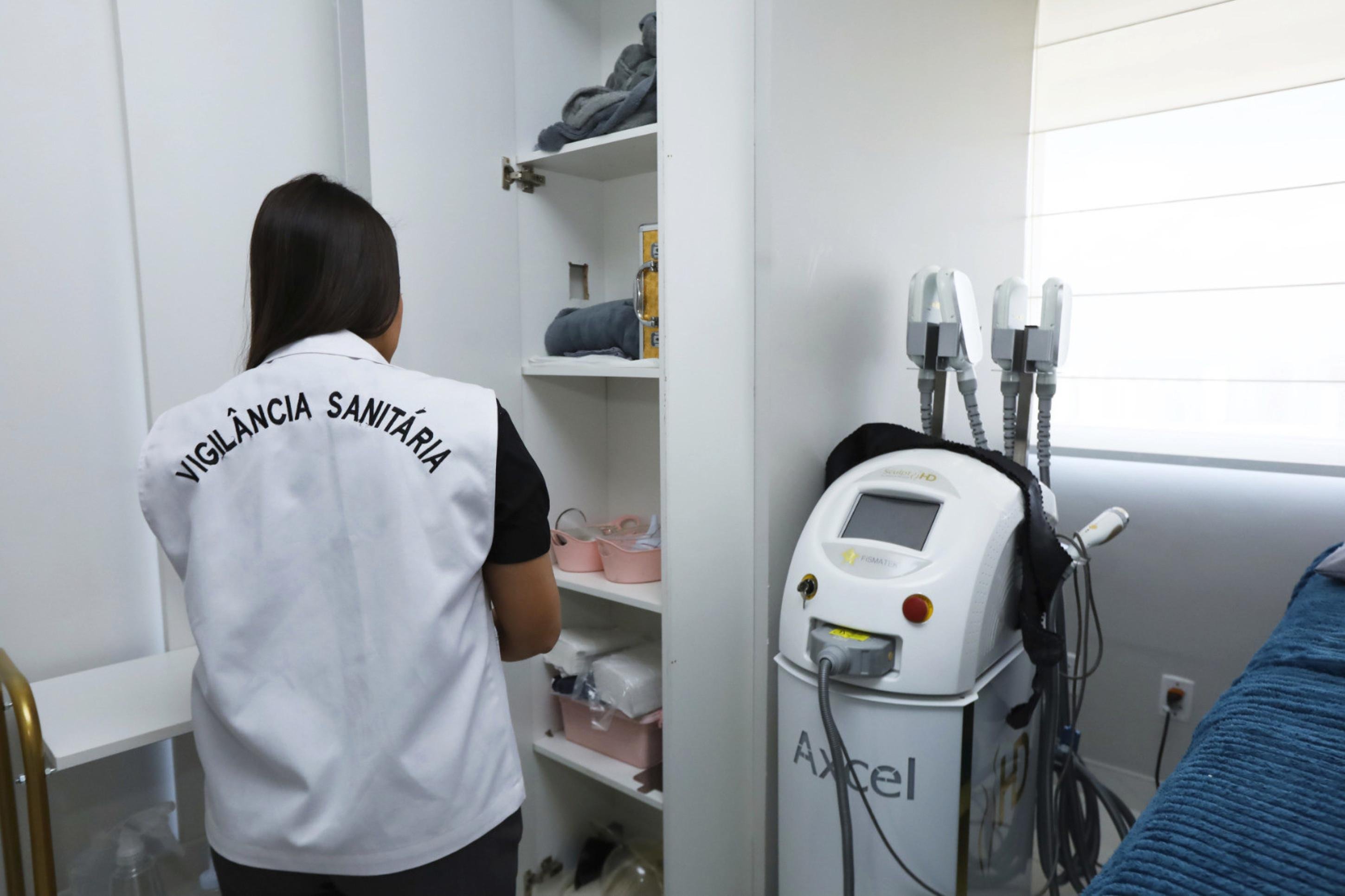 Após seis mortes em incêndio, Vigilância vai fiscalizar clínicas terapêuticas no DF