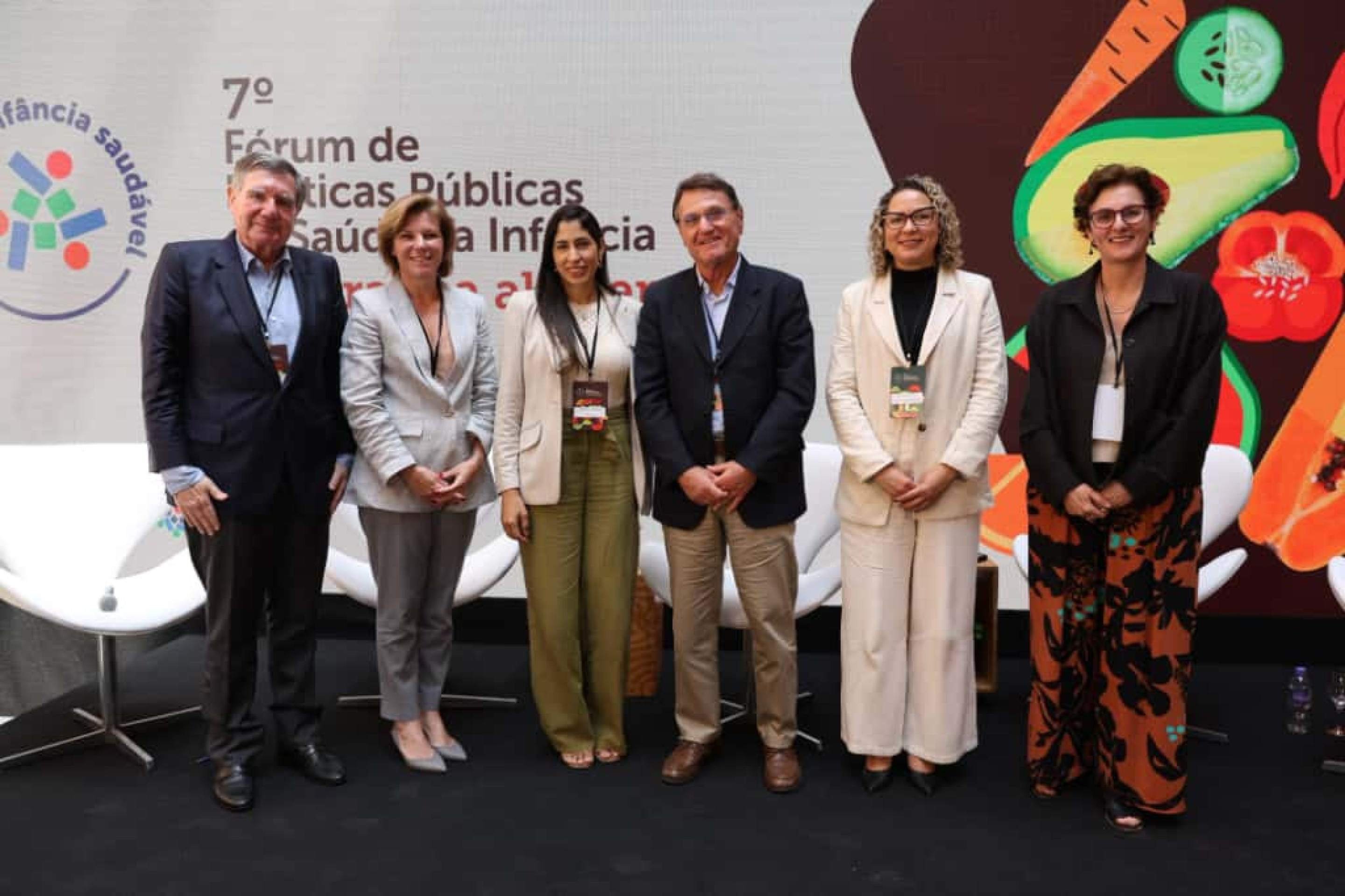 Palestrantes da primeira mesa de debates, sobre contexto brasileiro e desafios atuais