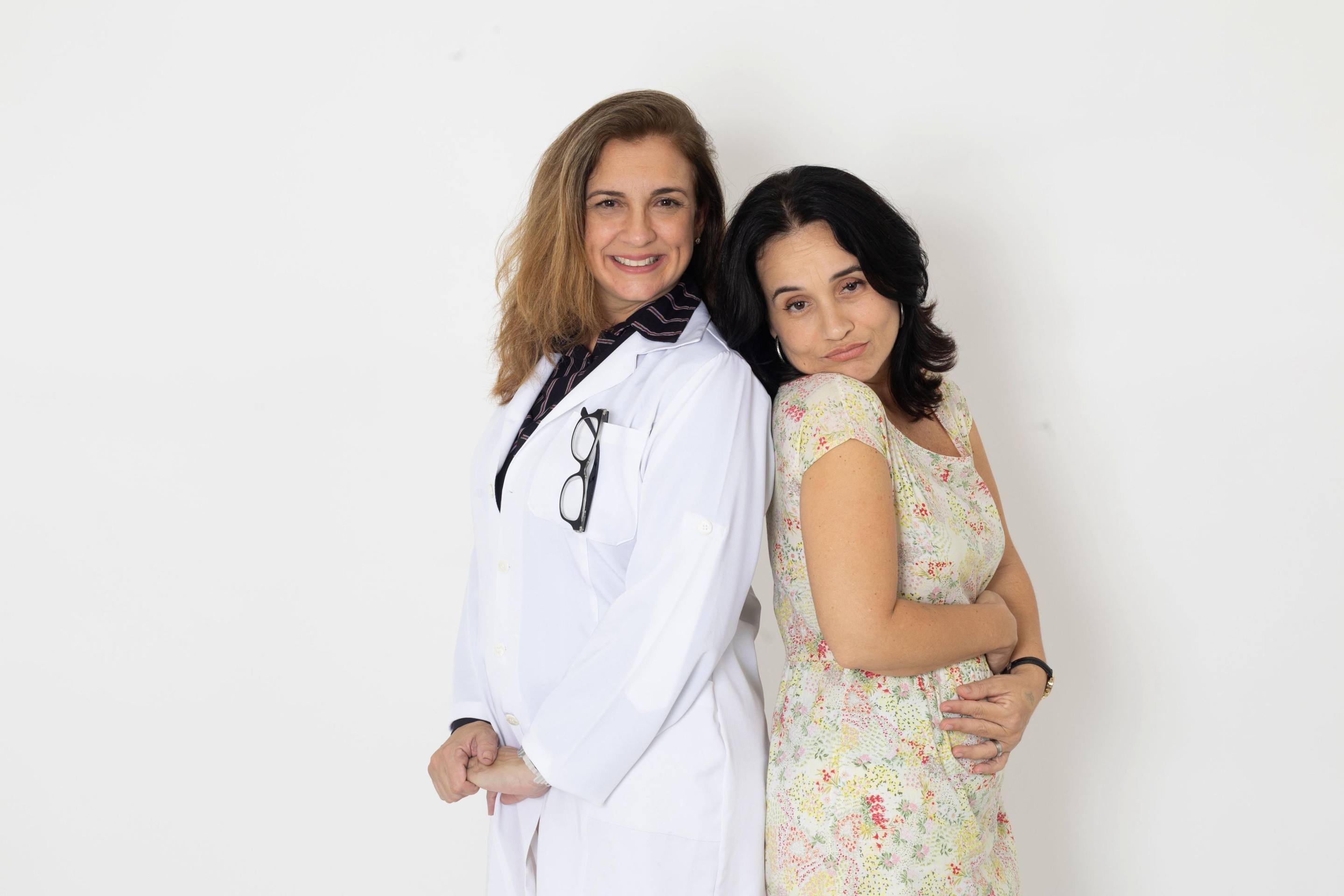 Bruna Campello e Isabelle Marques em "A minha nova ginecologista"