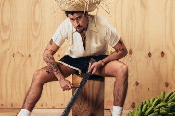 Bad Bunny lotou estádios na América do Sul, Europa, Oceania e Ásia, consolidando uma estratégia que apostou no alcance global da música em espanhol - (crédito: Reprodução/Instagram/@badbunnypr) Bad Bunny lotou estádios na América do Sul, Europa, Oceania e Ásia, consolidando uma estratégia que apostou no alcance global da música em espanhol - (crédito: Reprodução/Instagram/@badbunnypr)