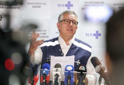  Brasil tem 59 notificações de intoxicação por metanol, alerta governo. Balanço foi apresentado pelo ministro da Saúde, Alexandre Padilha -  (crédito:  Walterson Rosa/MS)