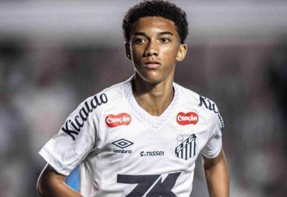Robinho Jr ganhou mais minutos com Vojvoda e teve papel decisivo no gol do Santos contra o Grêmio -  (crédito: Foto: Raul Baretta/Santos FC) -Robinho Jr ganhou mais minutos com Vojvoda e teve papel decisivo no gol do Santos contra o Grêmio -  (crédito: Foto: Raul Baretta/Santos FC)