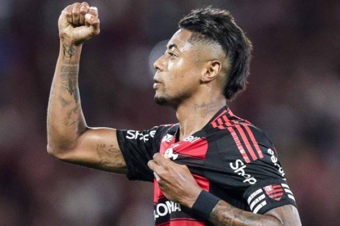 BRUNO HENRIQUE - Entrou aos 17 da etapa final na vaga de Samuel Lino. Puxou alguns ataques pela esquerda. mas sem fazer grande diferença NOTA 5,5. Foto: Gilvan de Souza/Flamengo