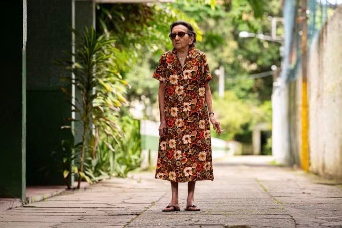  Aos 78 anos, a estreante dos cinemas conquistou o veículo estadunidense, que deu a ela o título de 