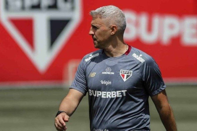 Crespo tem a missão de recuperar a confiança do São Paulo para a sequência da temporada -  (crédito: Foto: Erico Leonan / São Paulo FC)