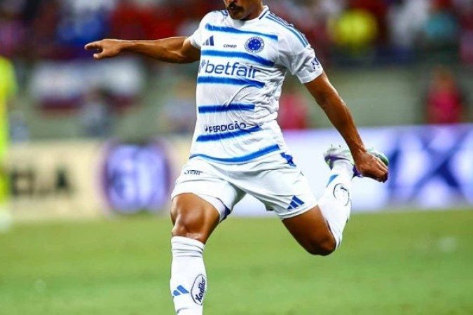 KAIKI BRUNO - Talvez tenha sido quem menos se destacou no sistema defensivo do Cruzeiro. Ficou pendurado cedo e isso atrapalhou seu jogo - NOTA 5.5 - Foto: Mauricio Simões/Cruzeiro