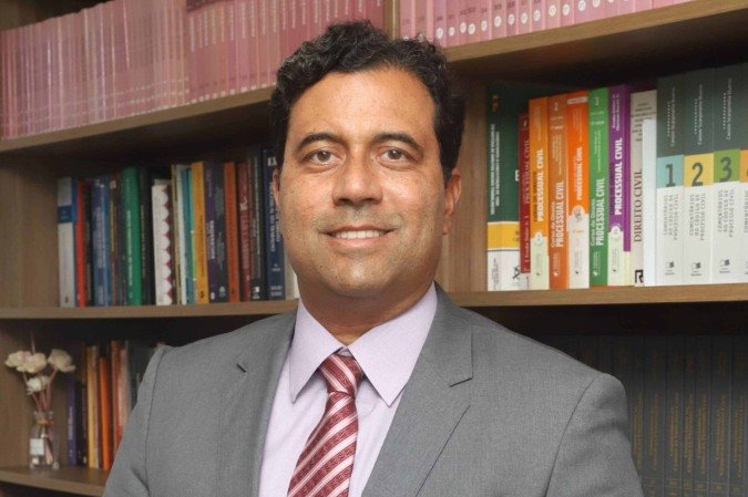  Eixo Capital. Bruno Freire e Silva, sócio do Bruno Freire Advogados, membro efetivo da cadeira n.º 68 da Academia Brasileira de Direito do Trabalho; e integra o Instituto Brasileiro de Direito Processual (IBDP) e o Instituto dos Advogados de São Paulo (IASP). É autor de mais de dez livros e mais de cem artigos jurídicos -  (crédito:  Divulgação )