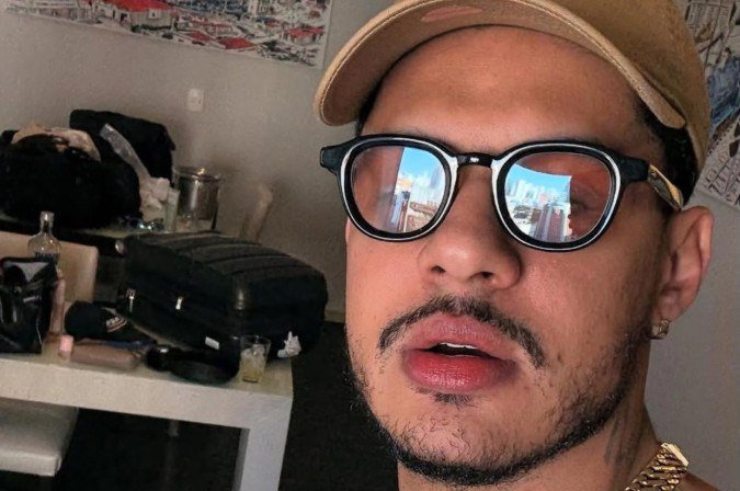 O cantor Hungria foi internado no DF após suspeita de ter ingerido bebida adulterada com metanol -  (crédito: Reprodução/instagram/@hungria_oficial)