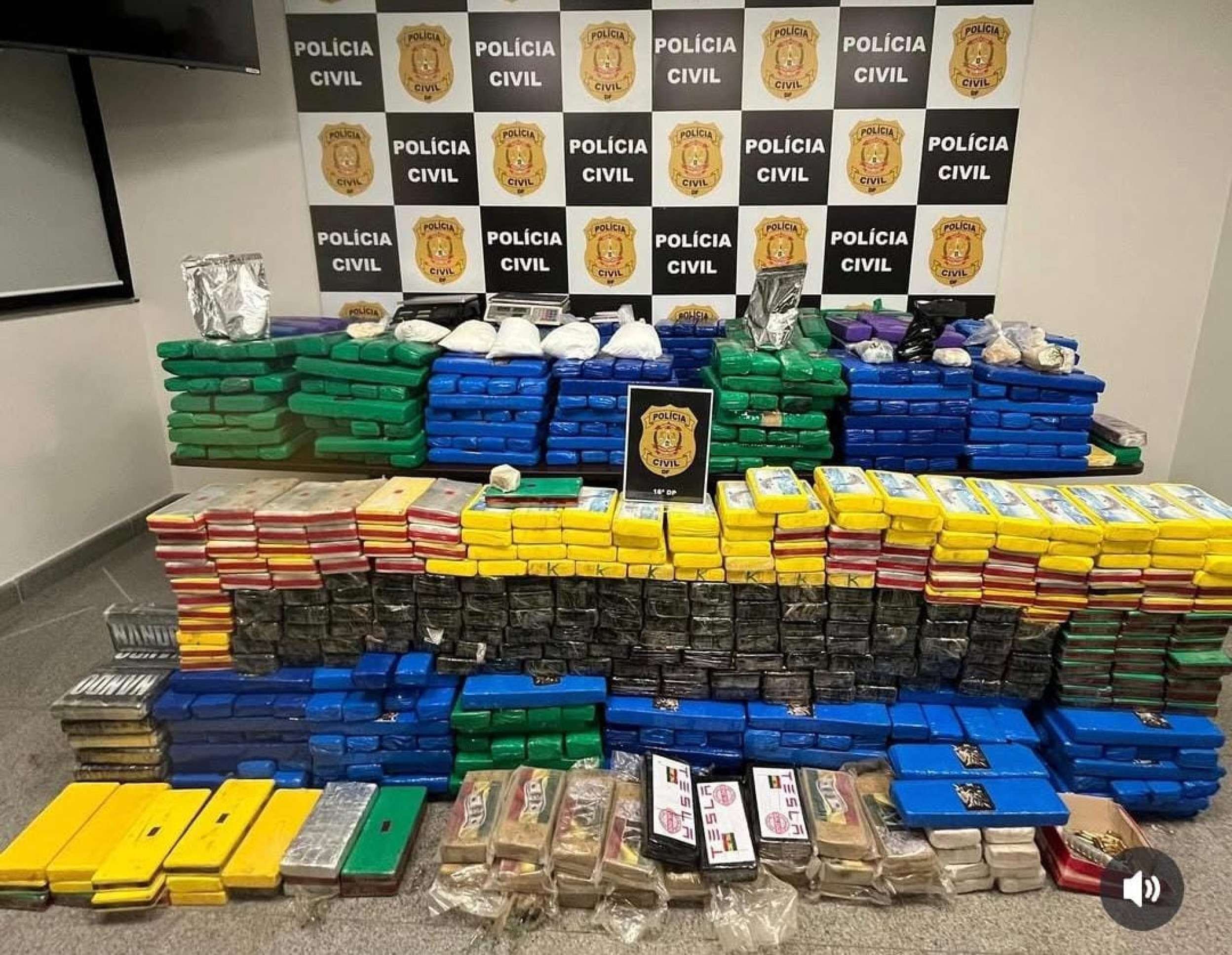 Megaoperação apreende uma tonelada de drogas em Planaltina e Formosa (GO)
