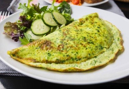 Omelete com espinafre (Imagem: Photo_Olivia | Shutterstock) -  (crédito: EdiCase) -Omelete com espinafre (Imagem: Photo_Olivia | Shutterstock) -  (crédito: EdiCase)