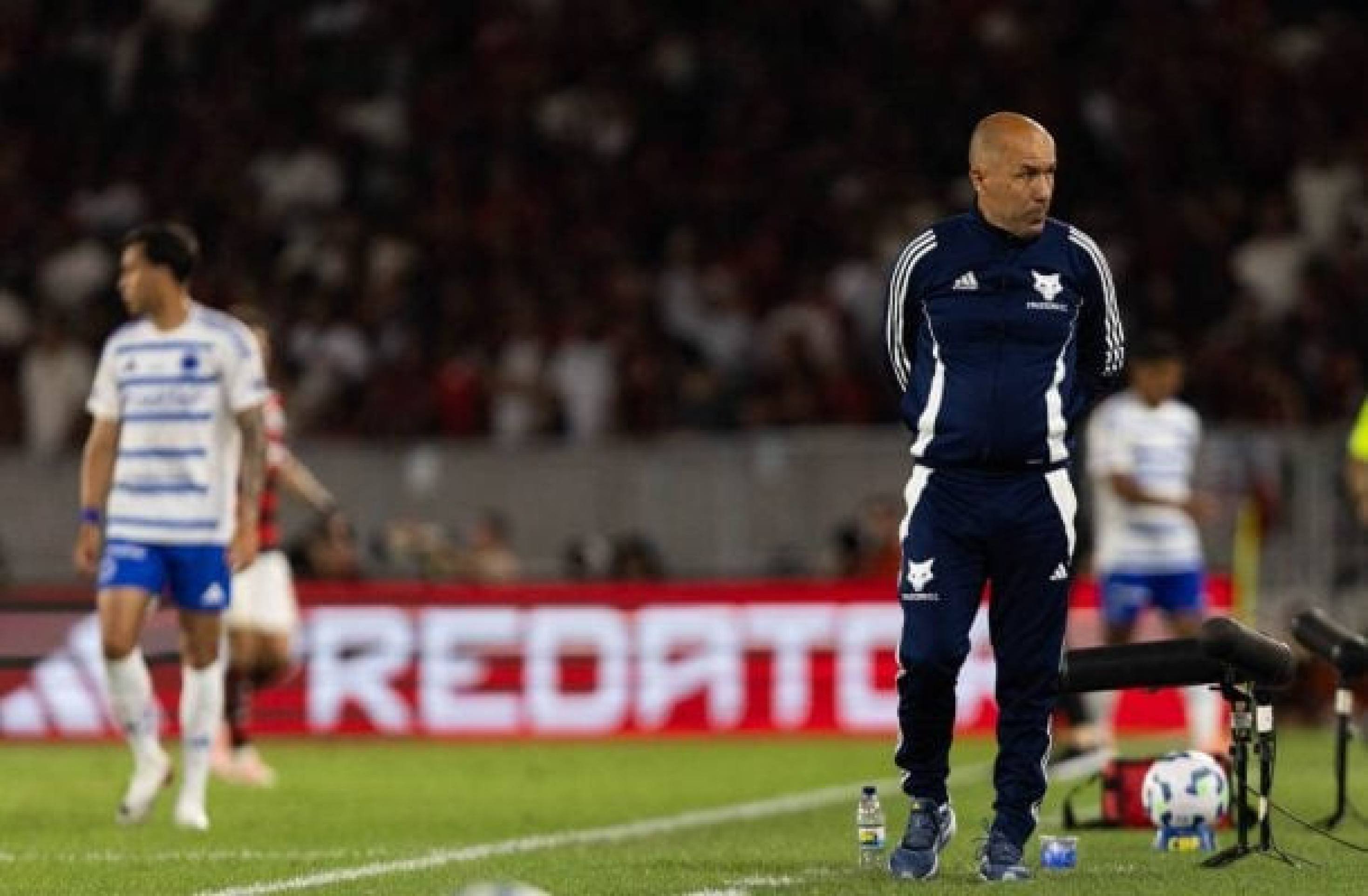 Leonardo Jardim valoriza empate do Cruzeiro com Flamengo: “Estou satisfeito”