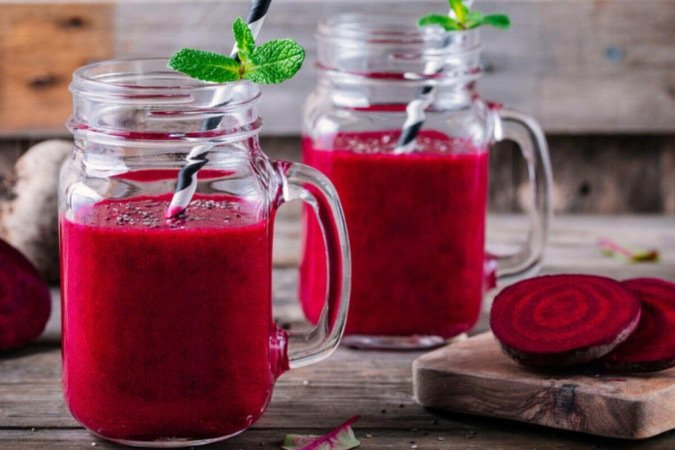 Suco de beterraba com chia (Imagem: nblx | Shutterstock) - (crédito: EdiCase) Suco de beterraba com chia (Imagem: nblx | Shutterstock) - (crédito: EdiCase)