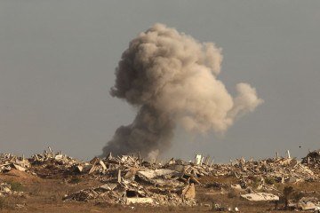 Restos de mísseis e vestígios mínimos de vítimas apontam o uso das 'bombas de vácuo' em bombardeios a civis -  (crédito: Jack Guez/AFP)