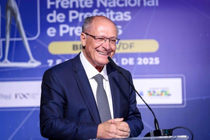 Vice-presidente tem sido uma das peças principais do governo brasileiro nas negociações com os Estados Unidos pelo fim do tarifaço -  (crédito: Júlio César Silva/MDIC)