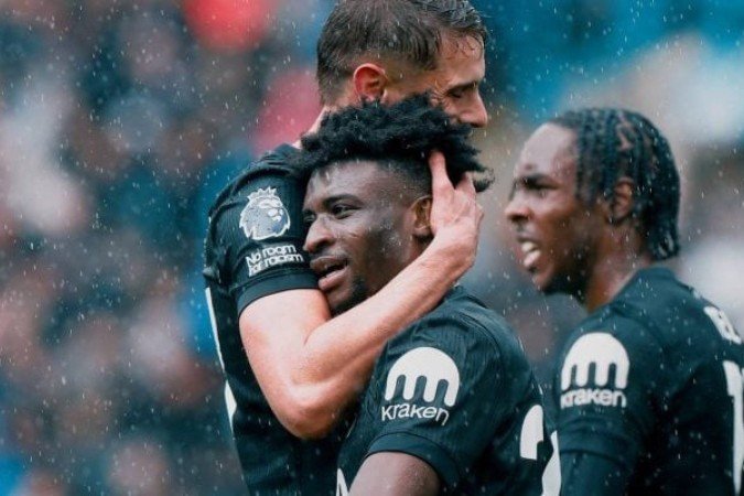 Kudus é festejado depois de marcar o gol da vitória do Tottenham sobre o Leeds -  (crédito: - Divulgação/Tottenham Hotspurs)