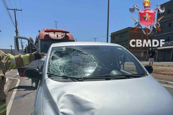 Pedestre morre após ser atropelado no Recanto das Emas -  (crédito: CBMDF)