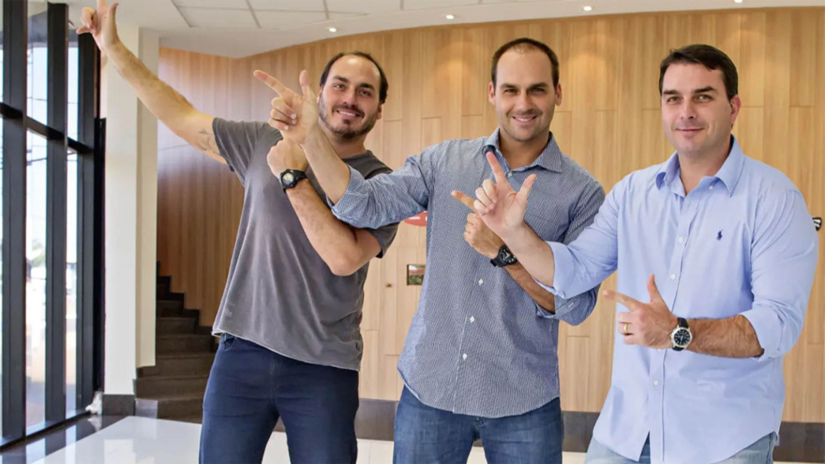 Como os filhos de Jair Bolsonaro ameaçam seu legado digital - Platobr Politica