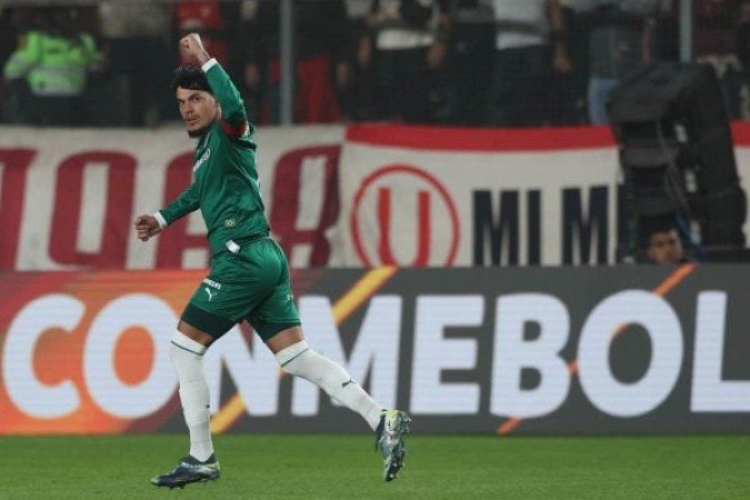 GUSTAVO GOMEZ - Teve desatenção no primeiro gol do adversário, visto que o lançamento foi no meio da dupla de zaga. No segundo tento, também estava mal posicionado. NOTA: 4,5. Foto: Cesar Greco/Palmeiras