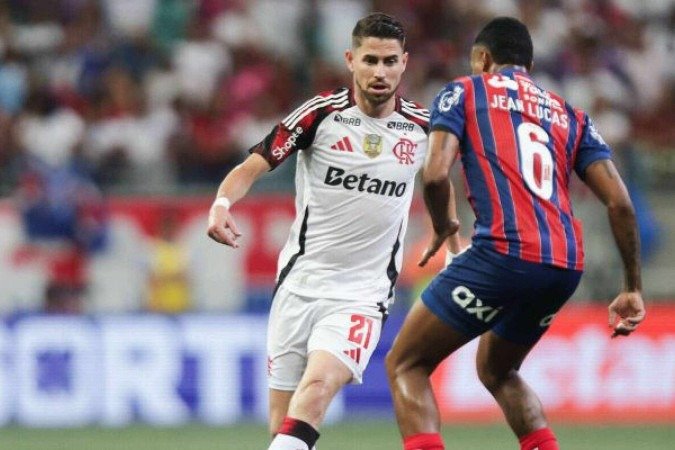 Jorginho em ação com a camisa do Flamengo diante do Bahia -  (crédito: Fotos: Gilvan de Souza/Flamengo)