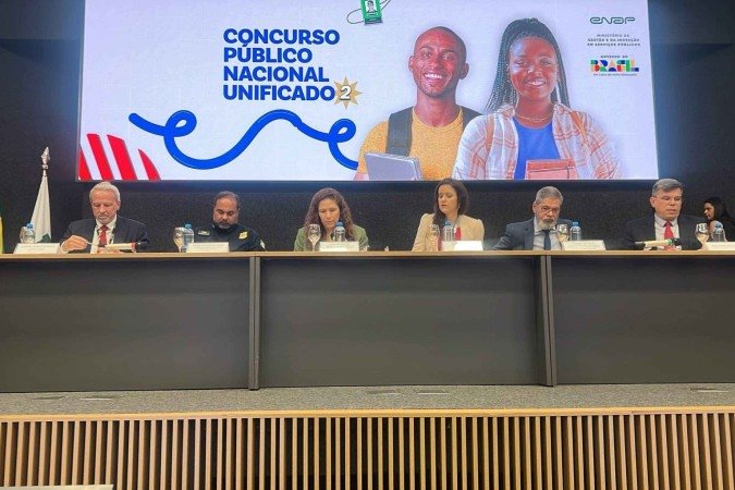 Entrevista Coletiva com Ministra Esther Dweck | Balanço do Concurso Público Nacional Unificado 2
 -  (crédito: Raphaela Peixoto/CB/D.A Press)