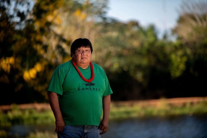 A trajetória de Almir Suruí transcende as fronteiras do território indígena. Por seu trabalho em defesa da floresta e dos direitos dos povos originários, o líder já recebeu o Prêmio Herói da Floresta, concedido pela ONU, o Prêmio de Liderança da Bianca Jagger Human Rights Foundation e, em 2022, o Prêmio United Earth Amazônia – Nobel Verde -  (crédito: Jacqueline Lisboa WWF Brasil)