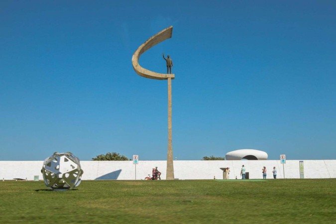 Fim de semana no DF é marcado por alta temperatura e baixa umidade -  (crédito: Mariana Campos/CB/D.A Press)