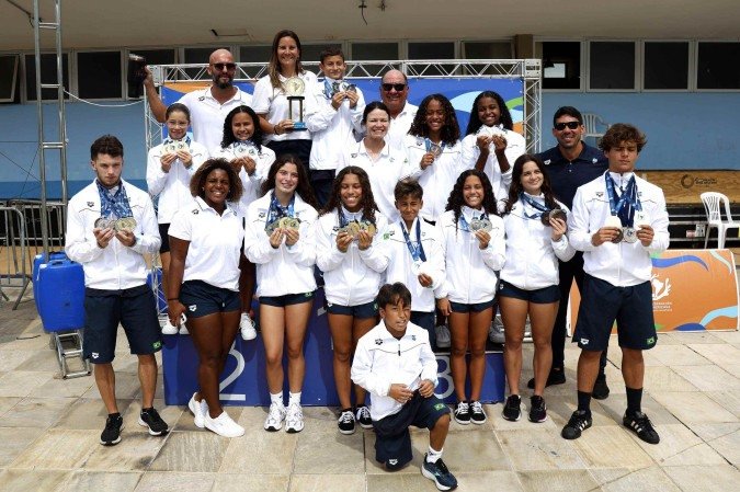 A nova geração dos saltos ornamentais do Brasil, campeã do Sul-americano Jr. com 37 medalhas - (crédito: Satiro Sodré/SSPress/CBDA) A nova geração dos saltos ornamentais do Brasil, campeã do Sul-americano Jr. com 37 medalhas - (crédito: Satiro Sodré/SSPress/CBDA)
