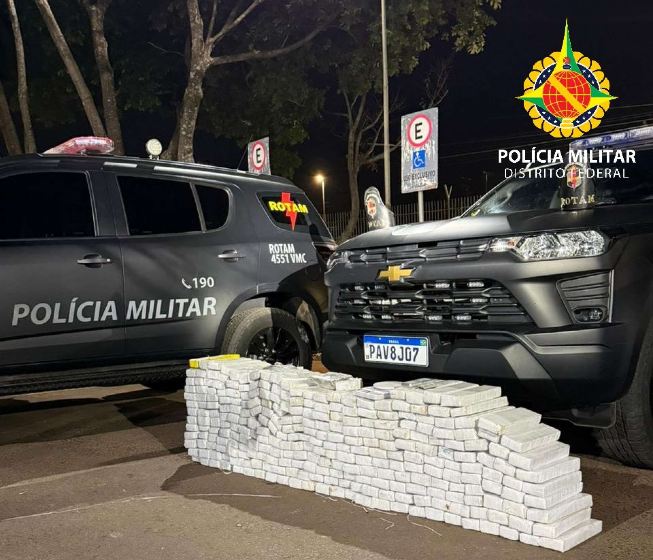 Quatro homens são presos por tráfico de drogas em Samambaia