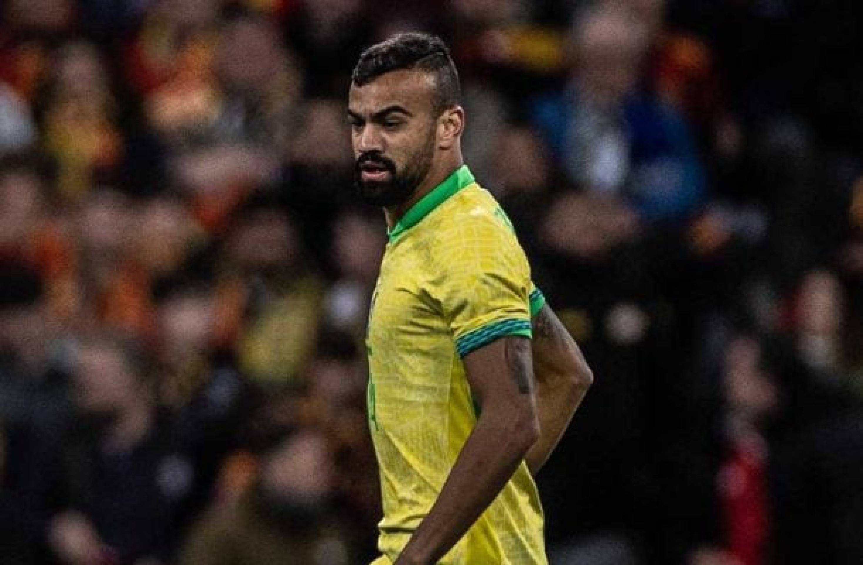 Após elogios de Ancelotti, Fabrício Bruno comemora: “Fico feliz”