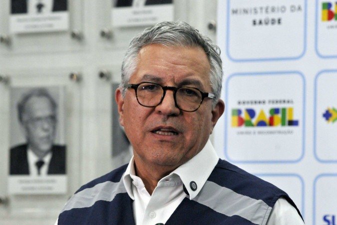 Padilha explicou que o antídoto está vindo dos Estados Unidos, embora seja feito no Japão. Fabricante doou mais 100 ampolas do fomepizol - (crédito: Marcelo Ferreira/CB/D.A Press) Padilha explicou que o antídoto está vindo dos Estados Unidos, embora seja feito no Japão. Fabricante doou mais 100 ampolas do fomepizol - (crédito: Marcelo Ferreira/CB/D.A Press)